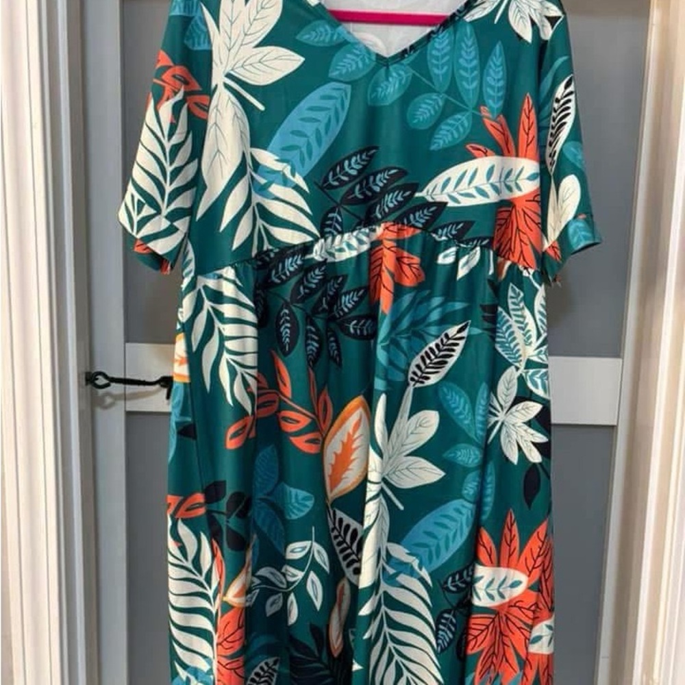 Colorful Leaf Print Babydoll Dress
